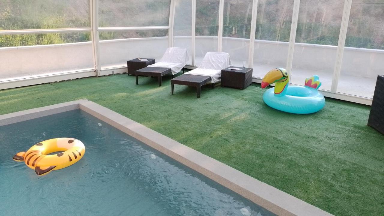 Le Domaine De La Plume Hotell La Gimond Exteriör bild